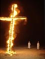 اضغط على الصورة لعرض أكبر.&nbsp;

الإسم:	حرق الصليب.jpg&nbsp;
مشاهدات:	74823&nbsp;
الحجم:	46.5 كيلوبايت&nbsp;
الهوية:	769332